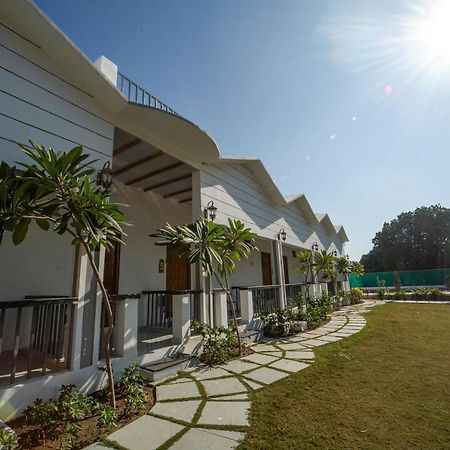 Yellow Tail By Puggles Resorts รามนาการ์ ภายนอก รูปภาพ